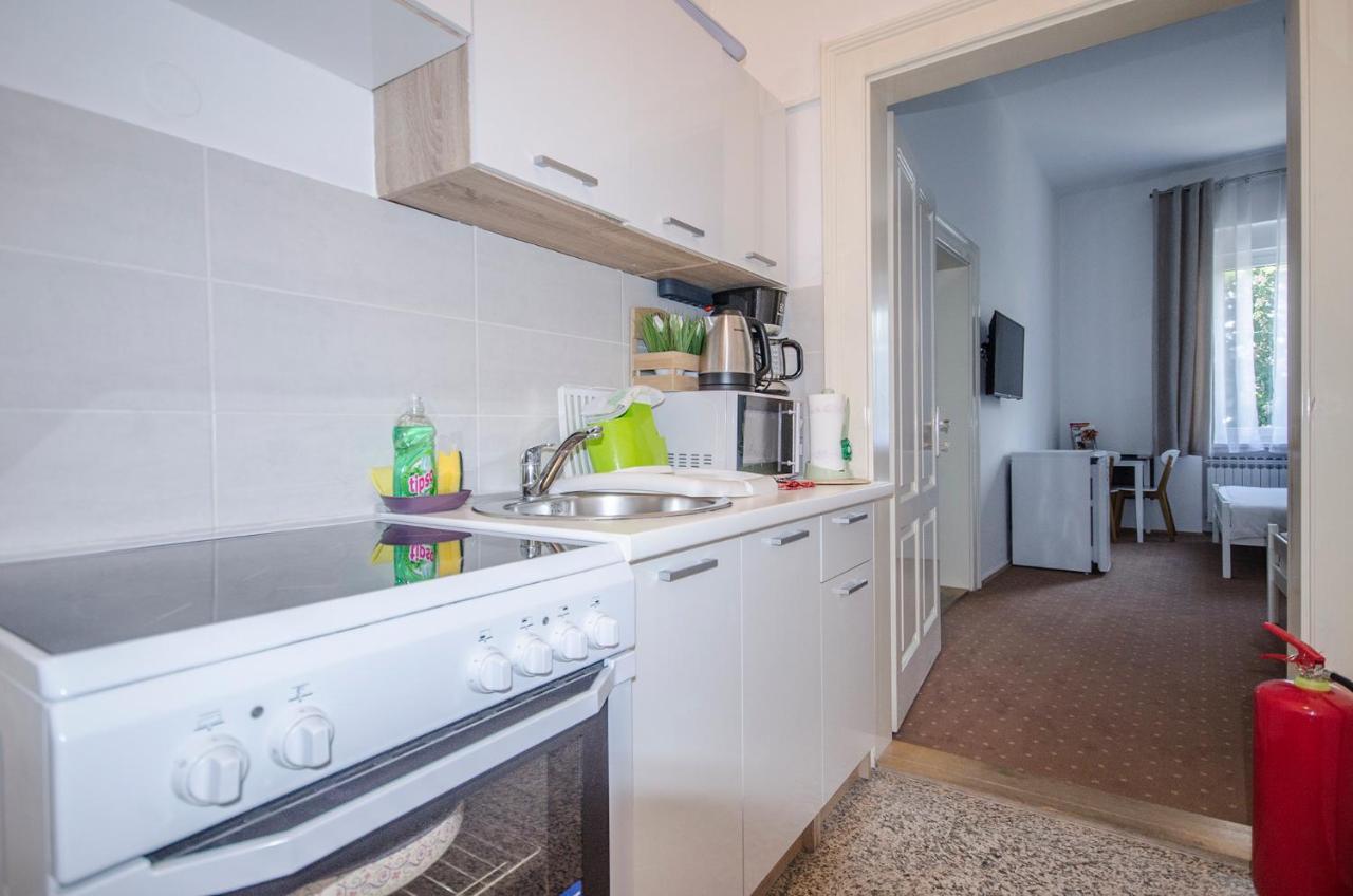Victorian Apartment ซาราเยโว ภายนอก รูปภาพ
